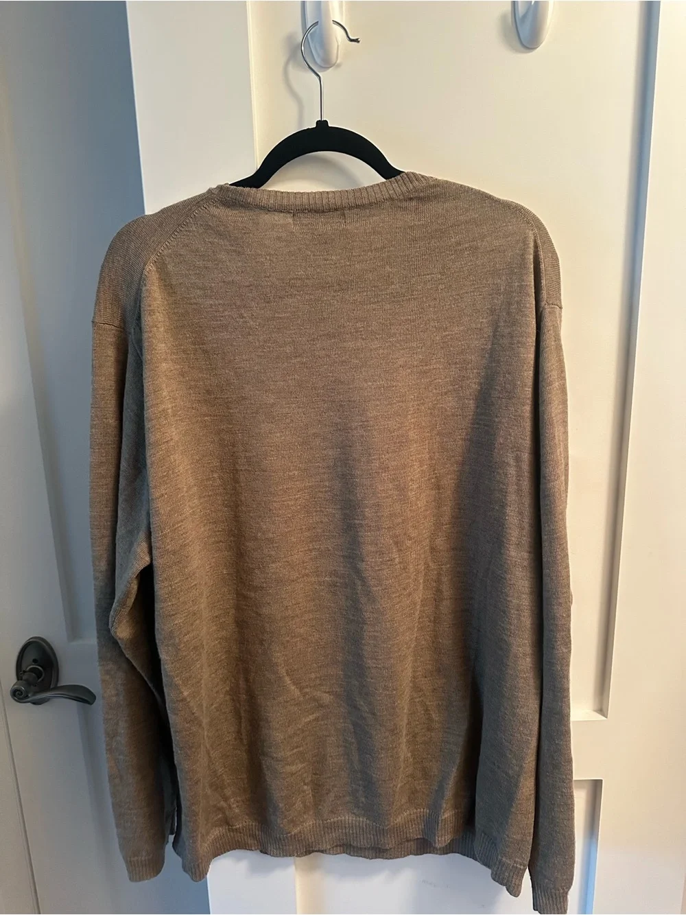 Banana Republic Men's V-Neck Sweater - Beige/Taupe